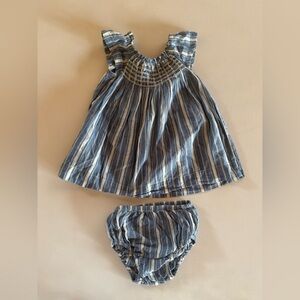 Baby gap blue and white stripe smocked peplum short sleeve dress with bloomers